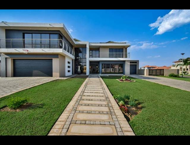 6 BEDROOM HOUSE FOR SALE IN SAVANNAH COUNTRY ESTATE